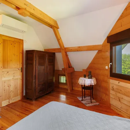 Le Bosquet